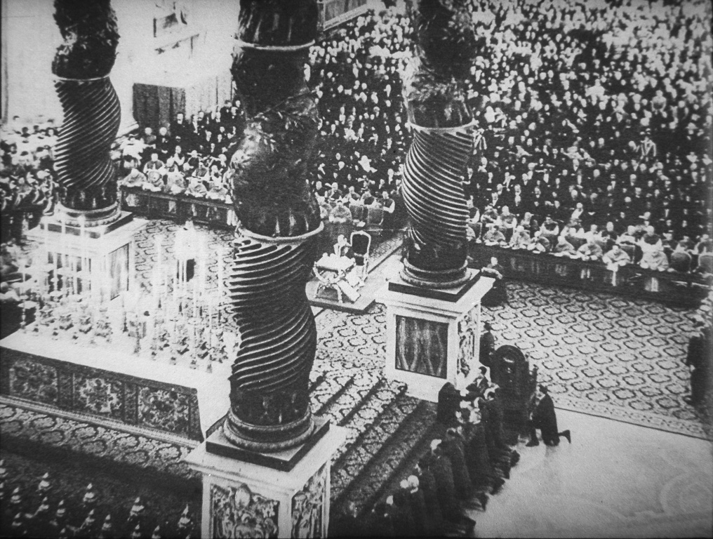 48 - Altar von Sankt Peter in Rom - Feier von 1942